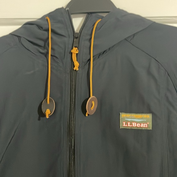 LL Bean Hooded Anorak Jacket - Picture 2 of 3